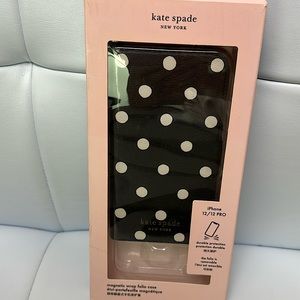 Kate Spade black & white polka dot Magnetic Wrap iPhone 12/12 PRO Folio case.